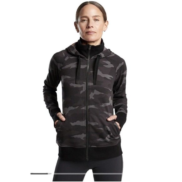ATHLETA Women's Full Zip Triumph Camo Printed Hoodie SIZE‎ SMALL Camo NWT - Picture 1 of 12
